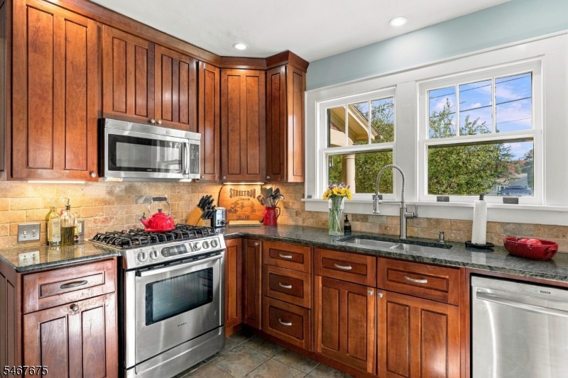 22 Hillcrest Avenue Washington NJ 07882