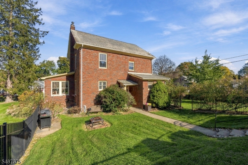 22 Hillcrest Avenue Washington NJ 07882