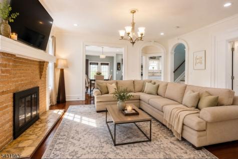 52 Hollywood Avenue Hillside NJ 07205