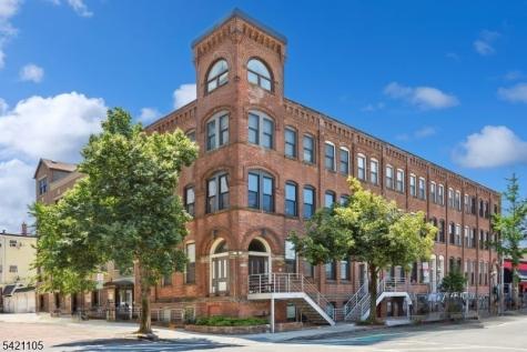 54 Mcwhorter St Unit 105 Newark NJ 07105