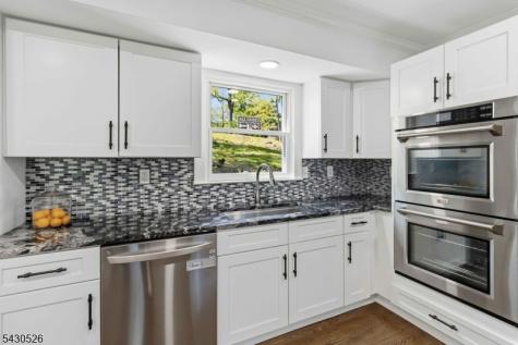 66 Hillcrest Avenue Morris NJ 07960