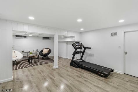 66 Hillcrest Avenue Morris NJ 07960
