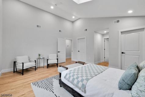 448 Fern Avenue Lyndhurst NJ 07071
