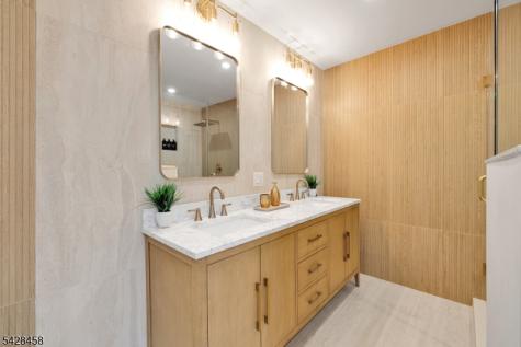 448 Fern Avenue Lyndhurst NJ 07071
