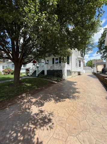 26 Davey Street Bloomfield NJ 07003