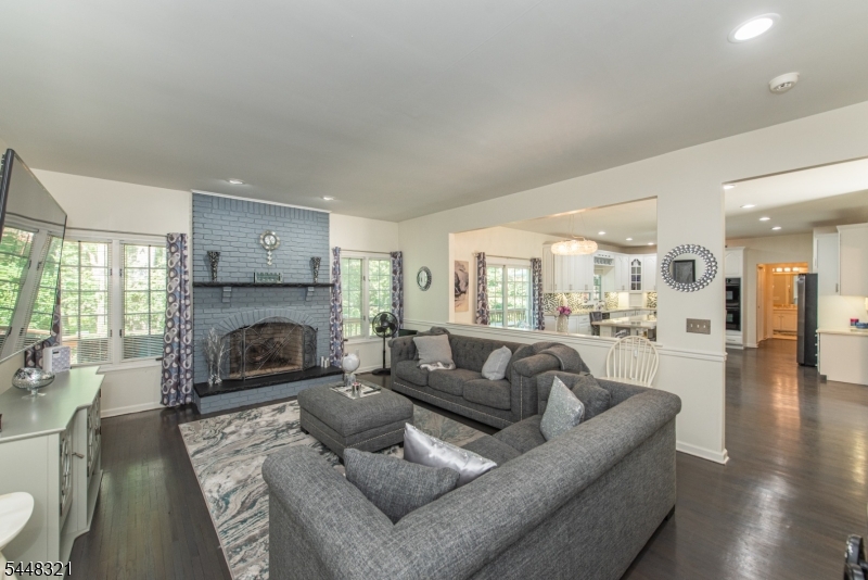 11 Rosewood Lane Denville NJ 07834