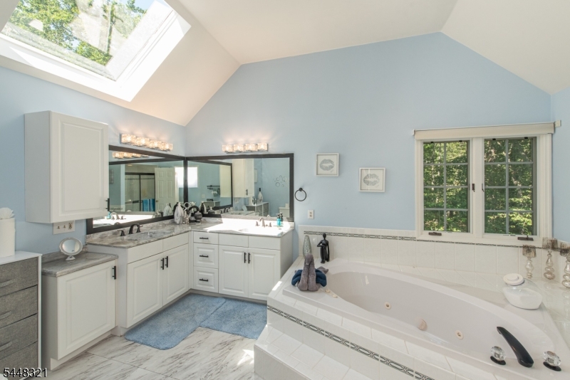 11 Rosewood Lane Denville NJ 07834