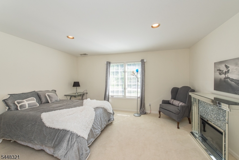11 Rosewood Lane Denville NJ 07834