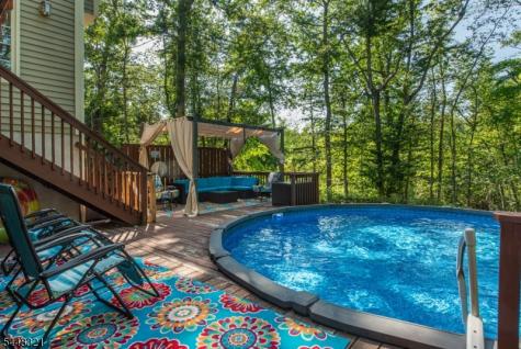 11 Rosewood Lane Denville NJ 07834
