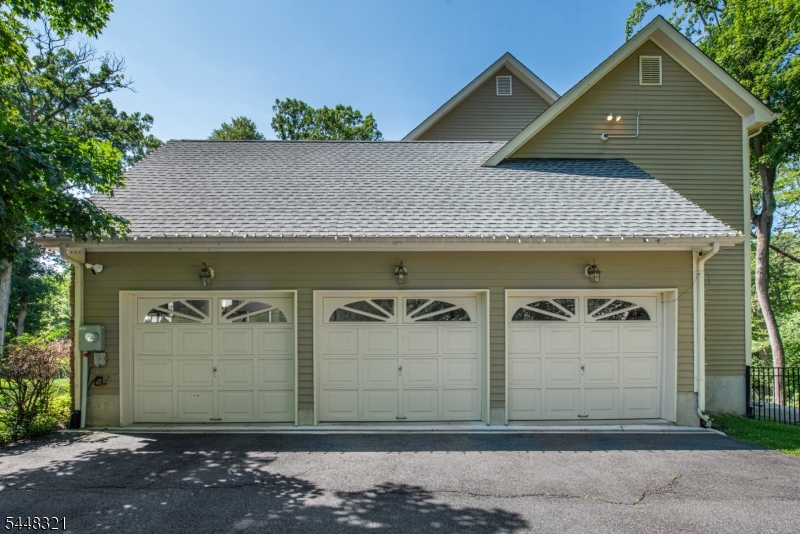 11 Rosewood Lane Denville NJ 07834