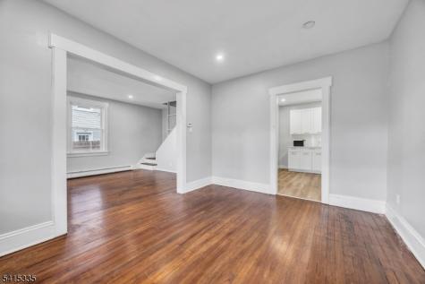 425 Mercer Avenue Roselle NJ 07203