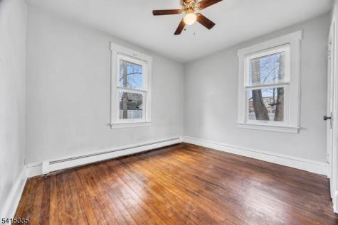 425 Mercer Avenue Roselle NJ 07203