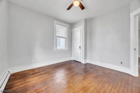 425 Mercer Avenue Roselle NJ 07203