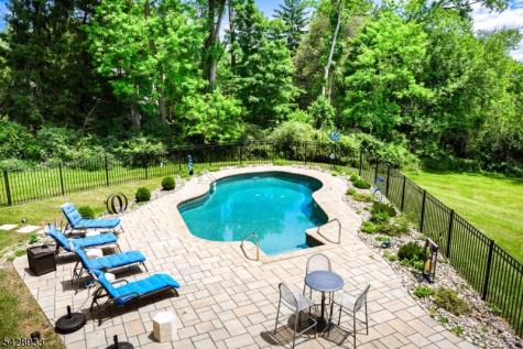 2 Chilton Road Chester NJ 07930