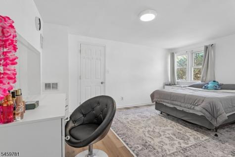 22 Sturgis Road Edison NJ 08817
