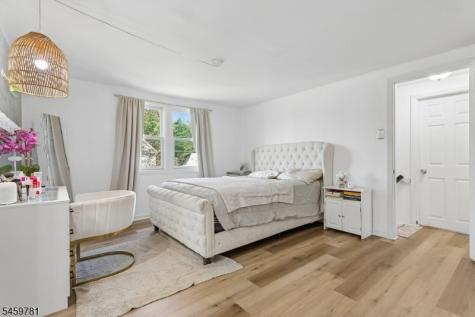 22 Sturgis Road Edison NJ 08817