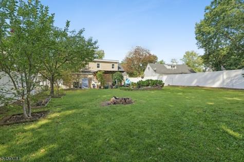 22 Sturgis Road Edison NJ 08817