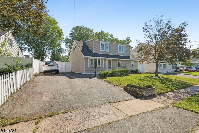 22 Sturgis Road Edison NJ 08817