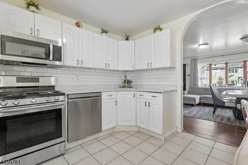 22 Sturgis Road Edison NJ 08817