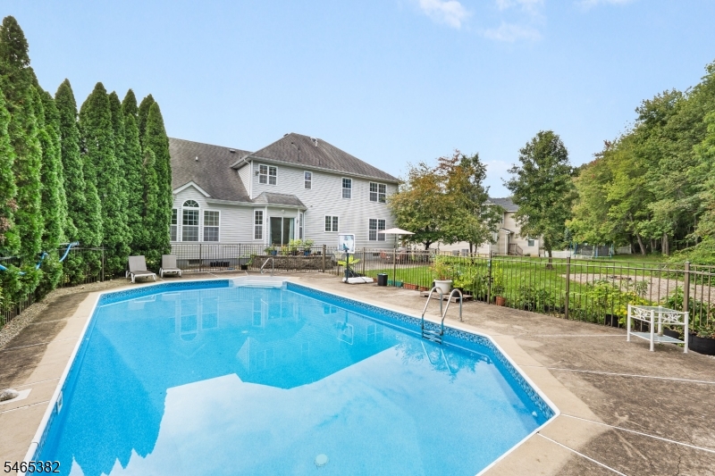 74 Macfarlane Circle Monroe NJ 08831