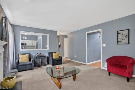 33 Summit Road Green NJ 07821