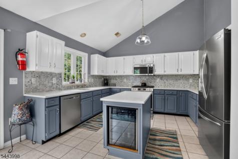 33 Summit Road Green NJ 07821