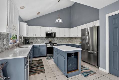 33 Summit Road Green NJ 07821