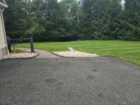 33 Summit Road Green NJ 07821