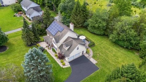 33 Summit Road Green NJ 07821