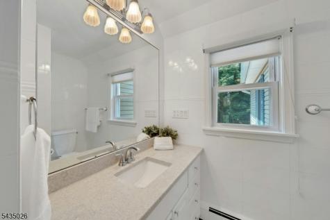 140 Boulevard Glen Rock NJ 07452