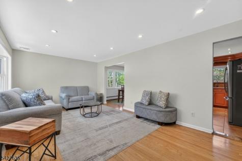 271 E Mount Pleasant Avenue Livingston NJ 07039