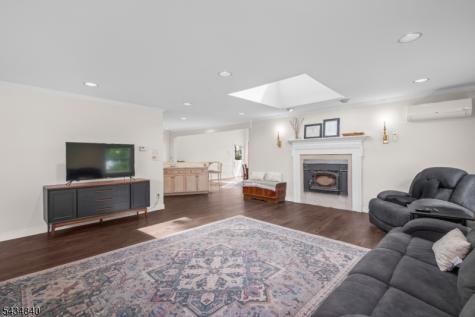 70 Lennon Place Clifton NJ 07013