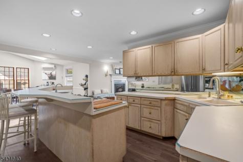 70 Lennon Place Clifton NJ 07013