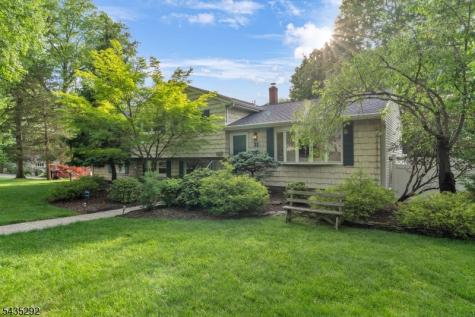 31 Monhegan Avenue Wayne NJ 07470