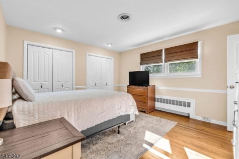 31 Monhegan Avenue Wayne NJ 07470