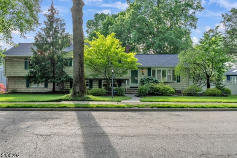 31 Monhegan Avenue Wayne NJ 07470