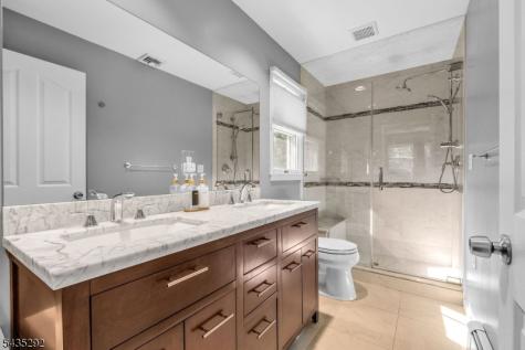 31 Monhegan Avenue Wayne NJ 07470