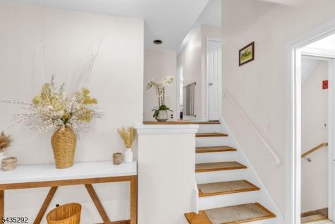 31 Monhegan Avenue Wayne NJ 07470