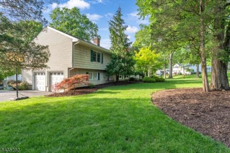 31 Monhegan Avenue Wayne NJ 07470