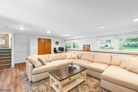 31 Monhegan Avenue Wayne NJ 07470