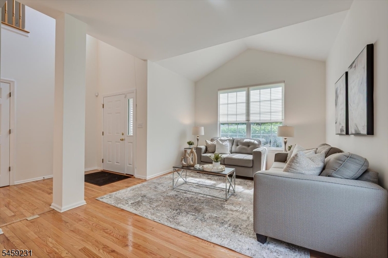 4 Avery Court Bridgewater NJ 08807