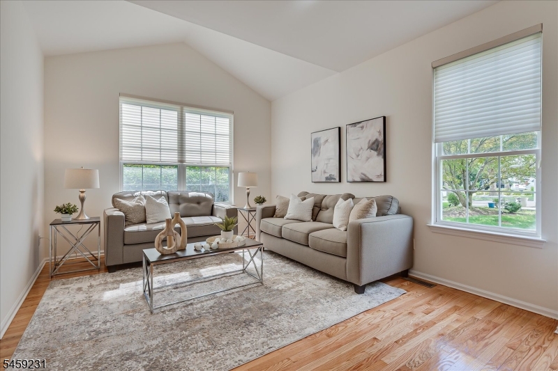 4 Avery Court Bridgewater NJ 08807
