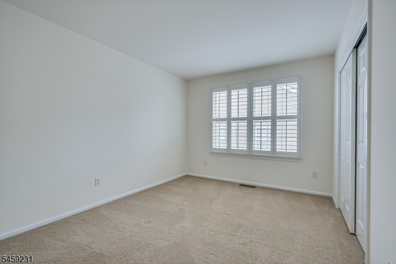 4 Avery Court Bridgewater NJ 08807