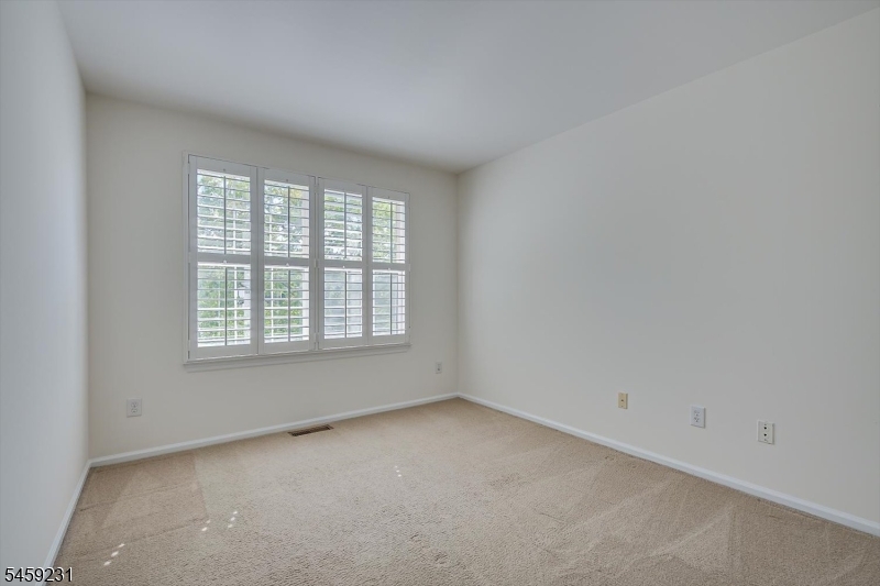 4 Avery Court Bridgewater NJ 08807