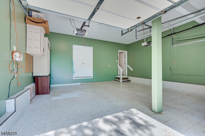 4 Avery Court Bridgewater NJ 08807