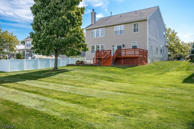 4 Avery Court Bridgewater NJ 08807