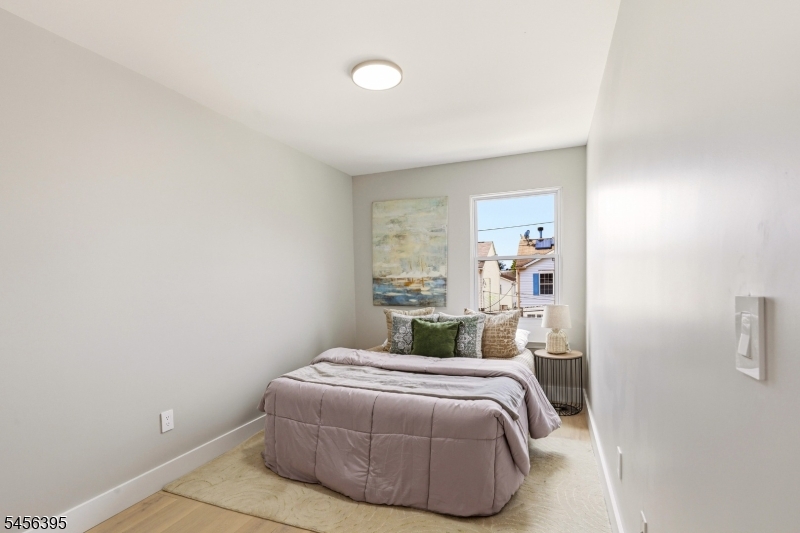 8 Somerset Street Carteret NJ 07008
