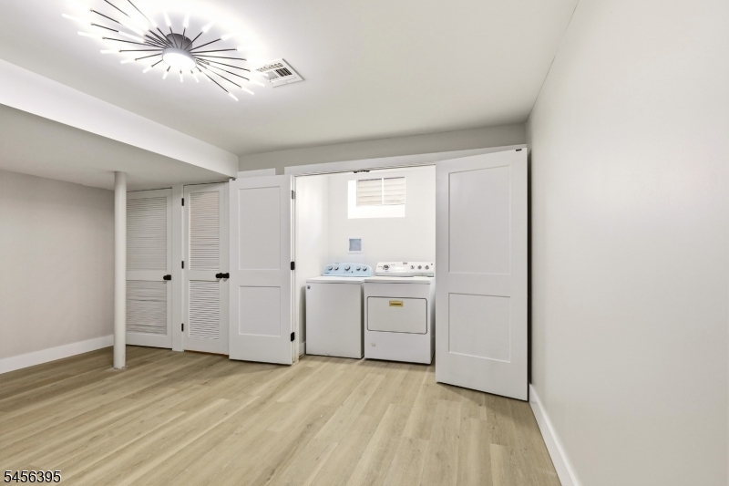 8 Somerset Street Carteret NJ 07008