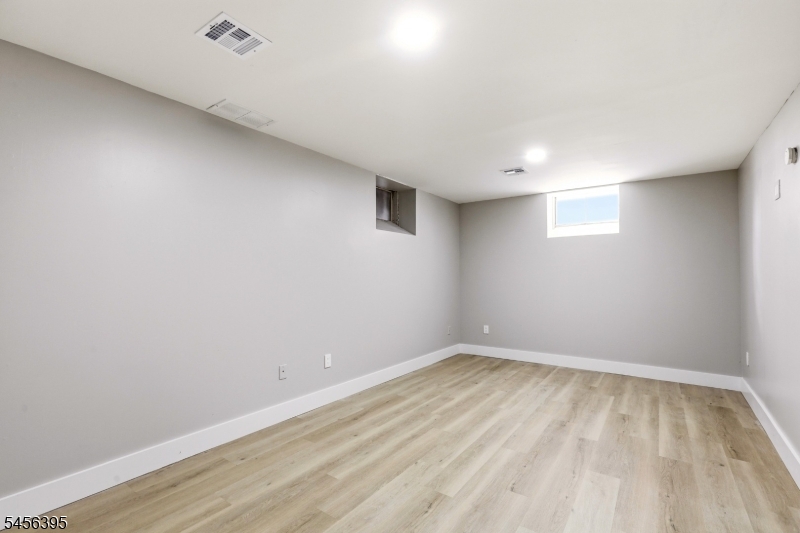 8 Somerset Street Carteret NJ 07008