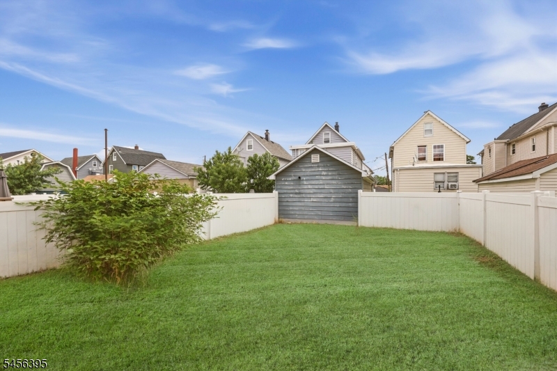 8 Somerset Street Carteret NJ 07008